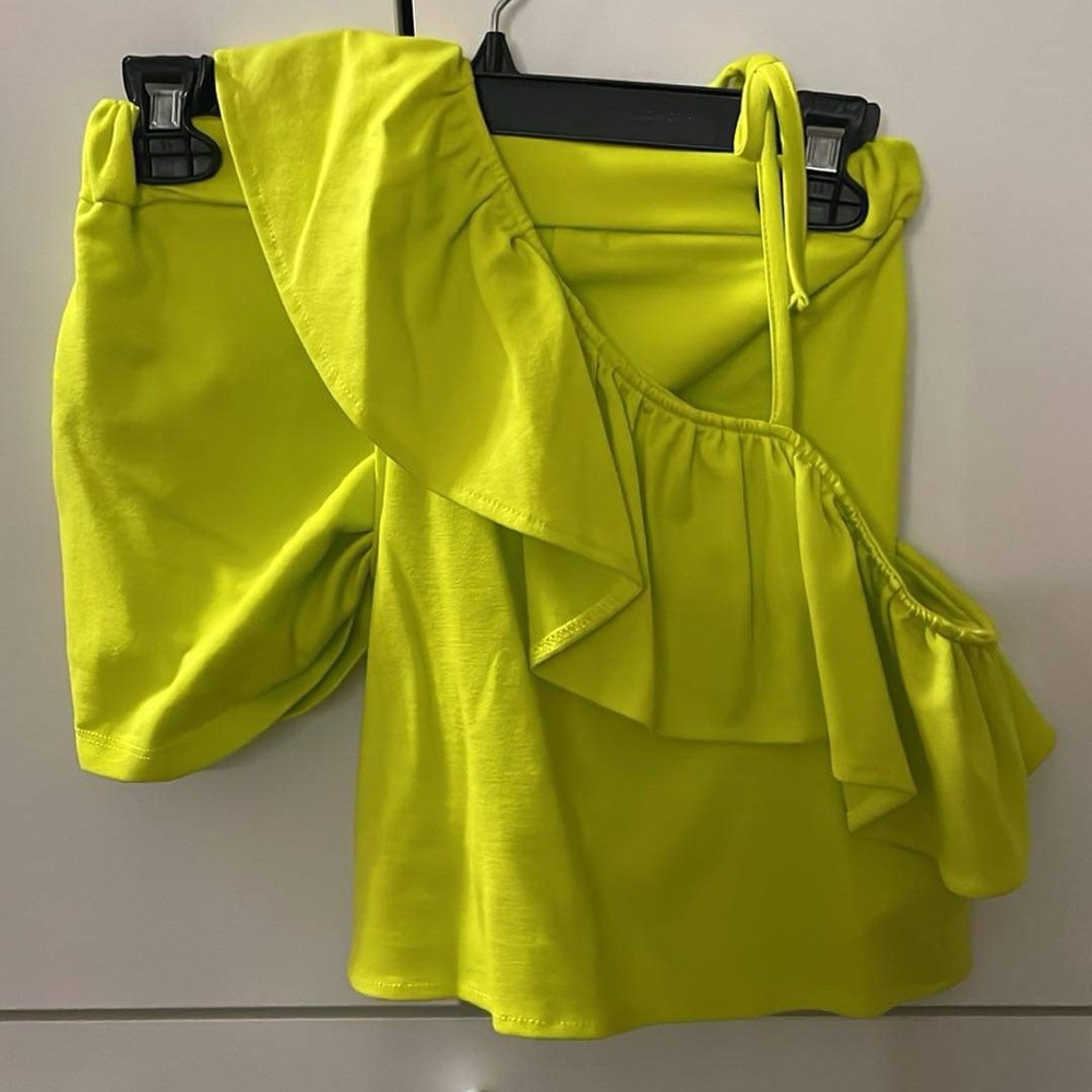 Zara neon green summer set
